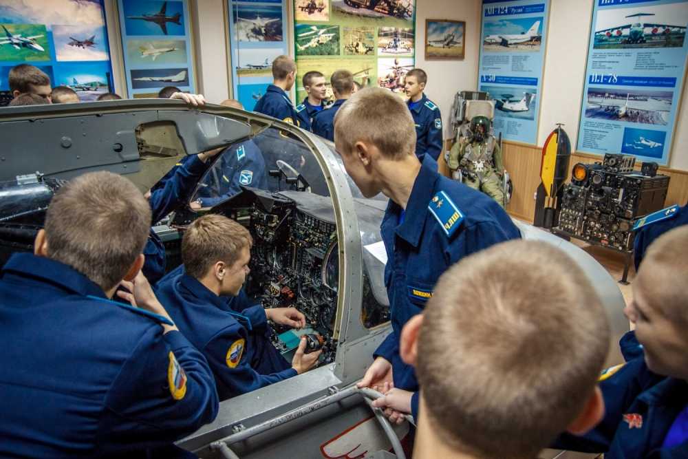 Авиационные  вузы россии, авиационные вузы для девушек