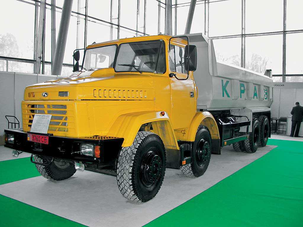 Седельный тягач - грузовой автомобиль с капотом или без