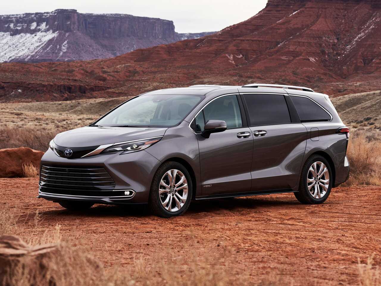 Все минивэны компании toyota. краткий обзор.