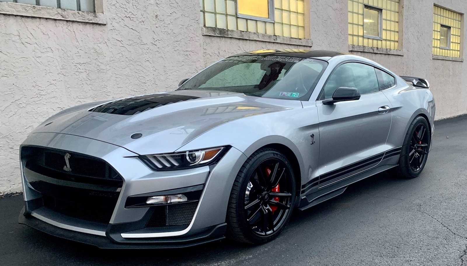 10 reasons why we prefer the new ford mustang mach 1 over the shelby gt350