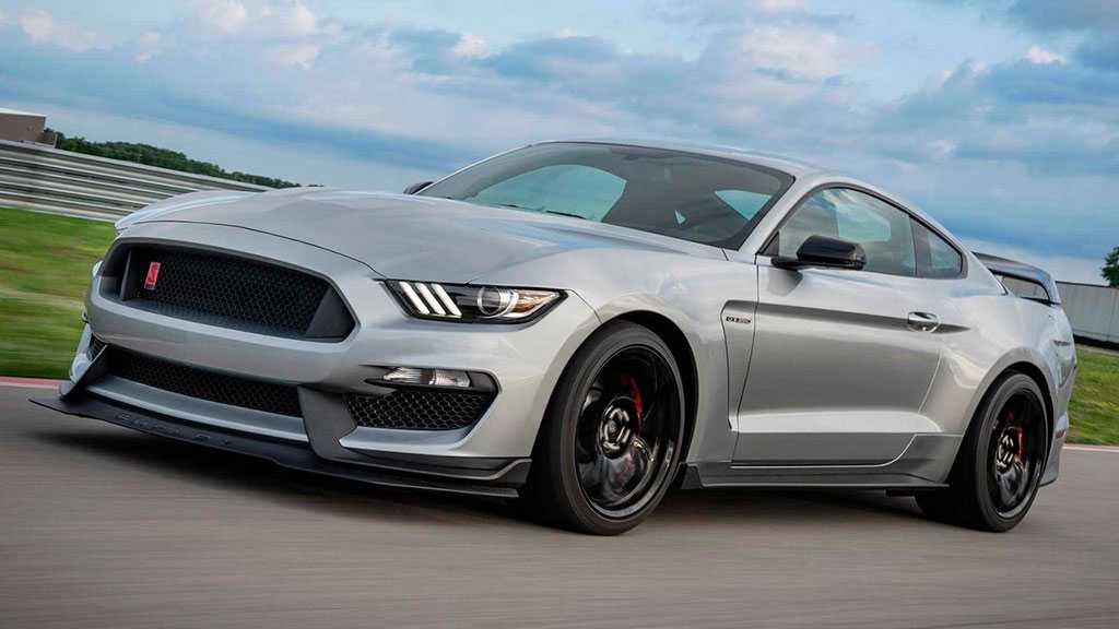 Ford mustang gt line vs shelby line