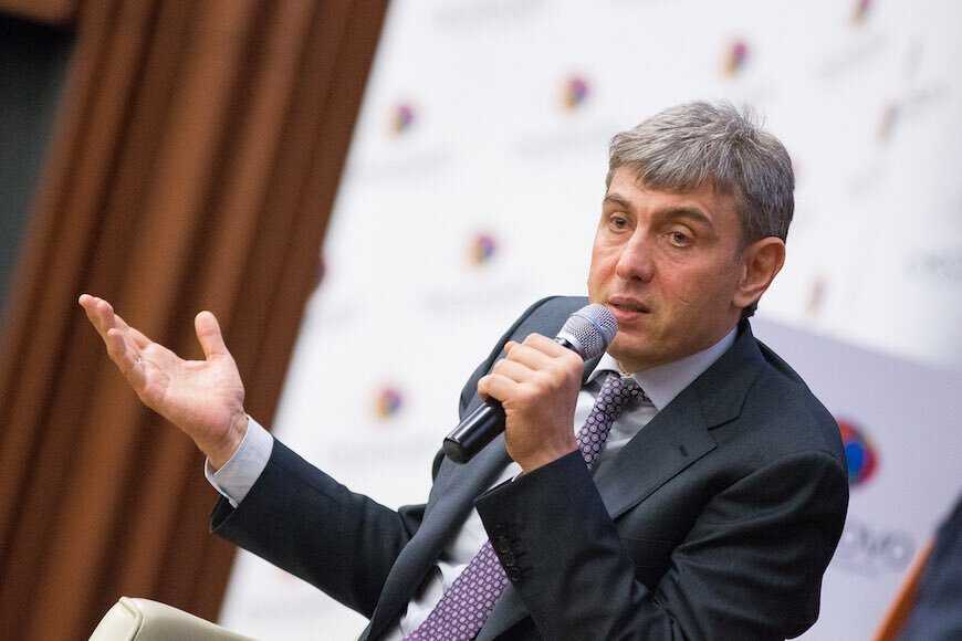 Кто по-настоящему владеет «пятерочкой» и как так получилось что за последние 5 лет выручка росла быстрее чем у amazon или nike?
